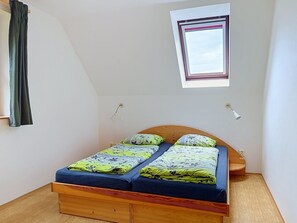 3 habitaciones, escritorio y internet 