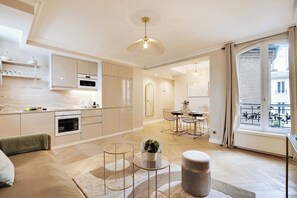 Apartment | Living area - Spacious Apartment - 2br/6p - Necker (Paris)