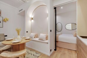 1 bedroom, desk, iron/ironing board, free WiFi