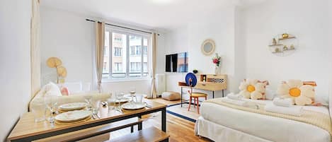 1 bedroom, iron/ironing board, WiFi, bed sheets