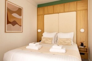 3 slaapkamers, een bureau, een strijkplank/strijkijzer, gratis wifi