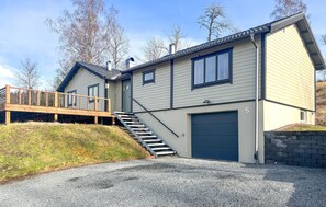 Exterior - 3 bedroom beautiful home in Habo (Habo)