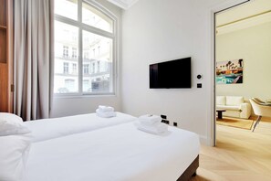 2 chambres, bureau, fer et planche à repasser, Wi-Fi gratuit