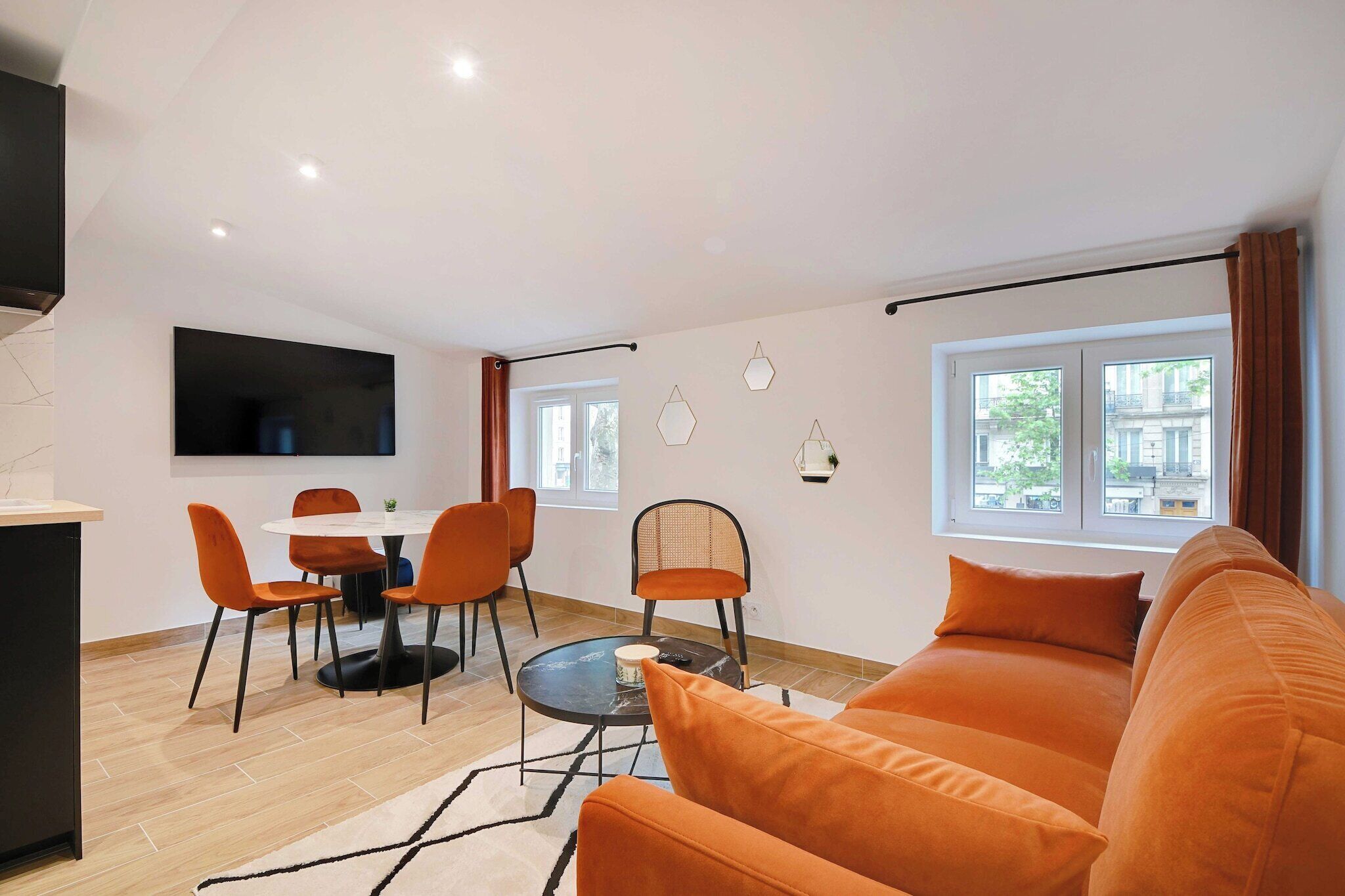 Smart TV, offices