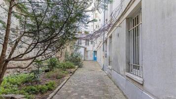 Enceinte de lâhĂ©bergement