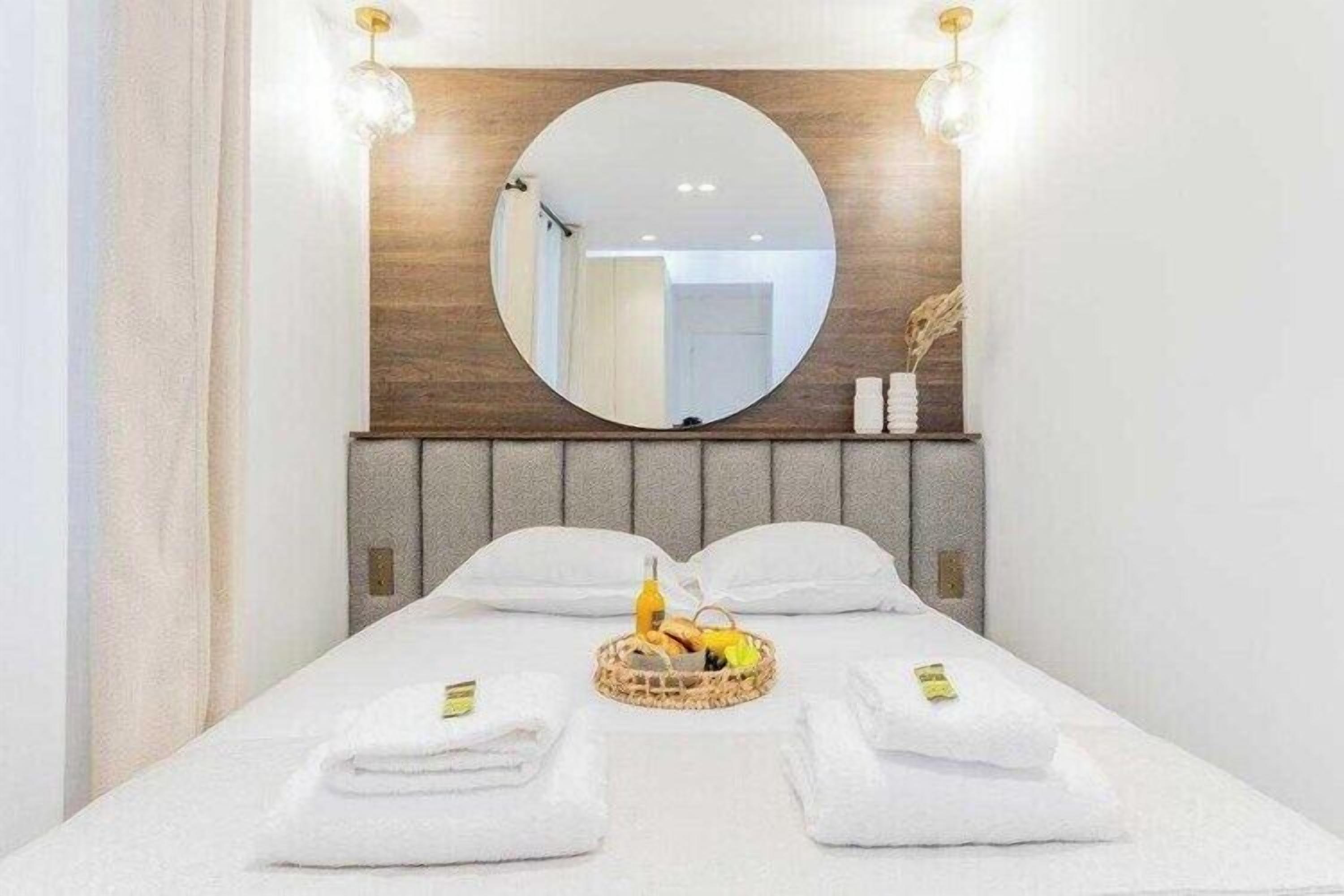 1 chambre, bureau, fer et planche à repasser, Wi-Fi gratuit
