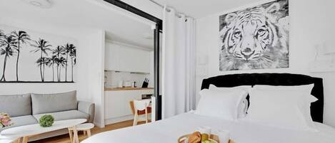 1 bedroom, iron/ironing board, free WiFi, bed sheets