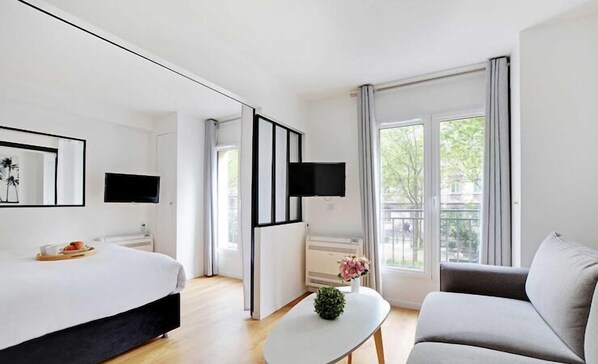 1 bedroom, iron/ironing board, free WiFi, bed sheets