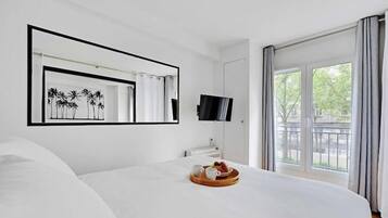 1 slaapkamer, een strijkplank/strijkijzer, gratis wifi, beddengoed