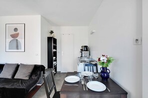 Smart TV, offices