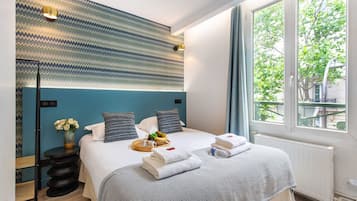 Iron/ironing board, free WiFi, bed sheets