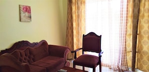 Appartement, 1 chambre, fumeur, balcon | Salle de séjour
