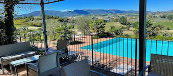 Spoleto Poolside - Sleeps 24