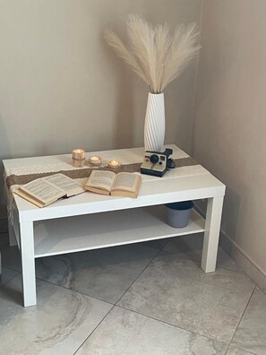 Apartment, 3 Bedrooms, Accessible, Smoking | Interior