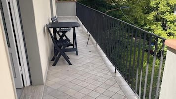 Apartemen, 3 kamar tidur, akses difabel, Boleh Merokok | Tempat makan outdoor