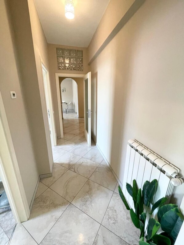 Apartment, 3 Bedrooms, Accessible, Smoking | Bahagian dalam