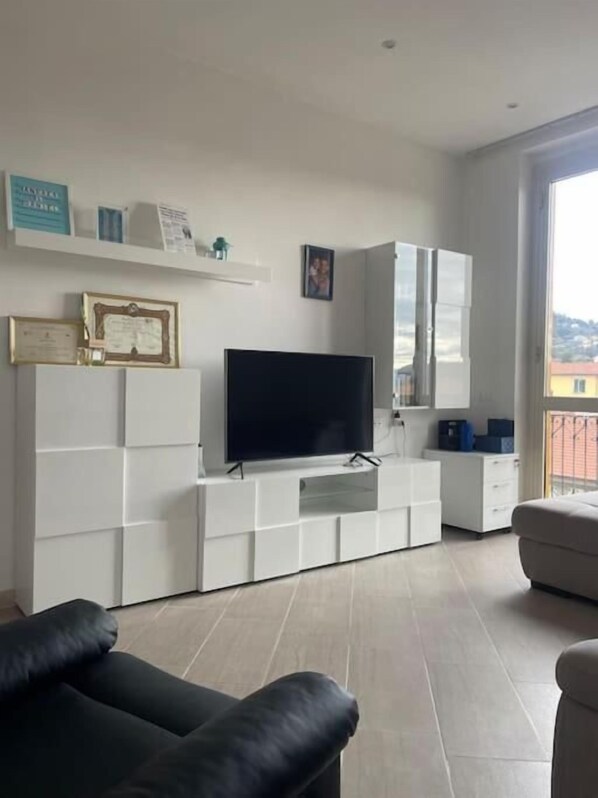 Apartment, 2 Bedrooms, Smoking, Balcony | Living room - Casa Vacanza Le Cinque Terre (La Spezia)
