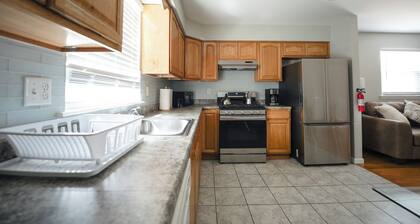 Newark Liberty Gem Brick House - Apt 3