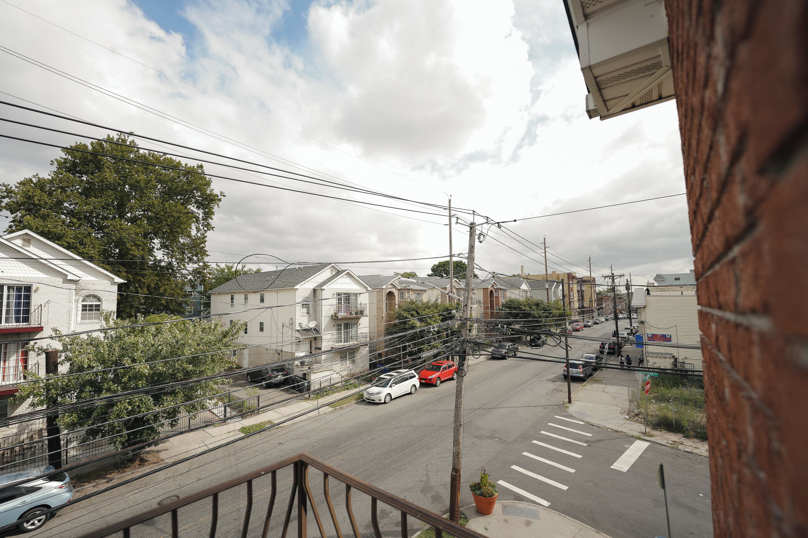 Apartment, 4 Bedrooms, Balcony, City View | Property grounds