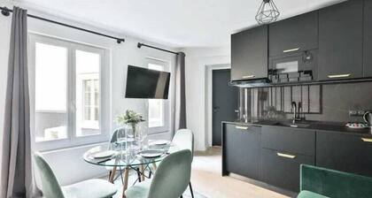 Appartement au coeur de Paris â Jardin du Luxembourg â