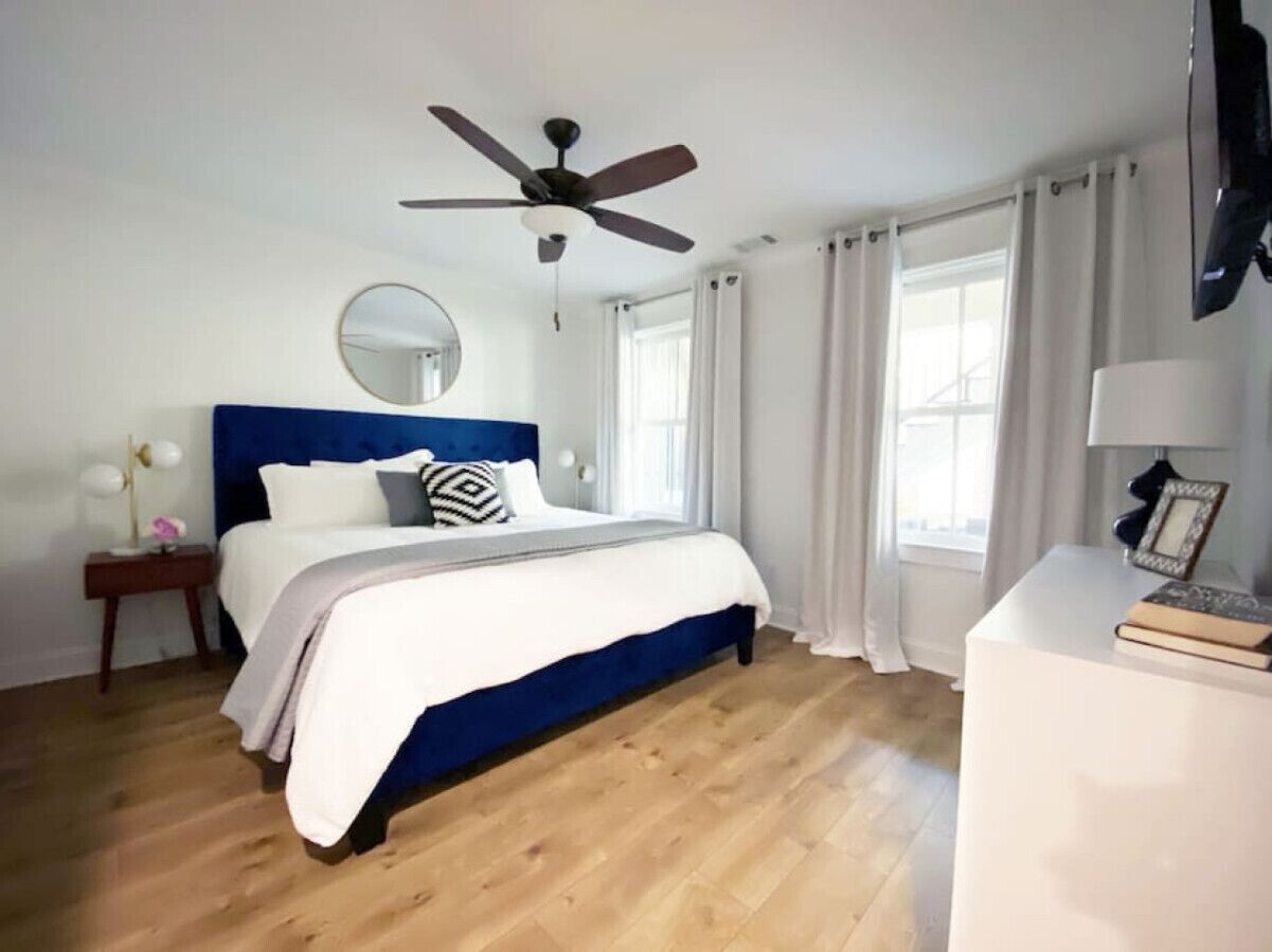 5 bedrooms, iron/ironing board, travel crib, free WiFi