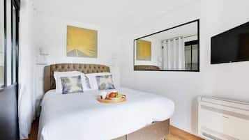 1 bedroom, desk, iron/ironing board, free WiFi