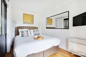1 bedroom, desk, iron/ironing board, free WiFi