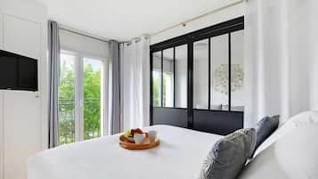 1 habitación, escritorio, tabla de planchar con plancha y wifi gratis