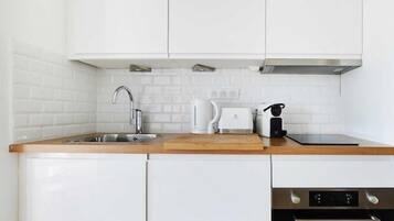 Refrigerador, microondas, parrilla de estufa y lavavajillas