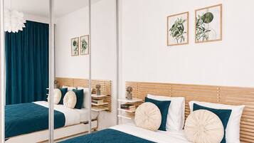 Superior Apartment, Courtyard View | 2 bedrooms, blackout curtains, iron/ironing board, cots/infant beds