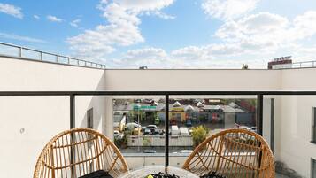 Superior Apartment, Courtyard View | Balcony