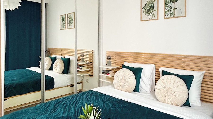 Luxury Apartment on Drewnowska Street