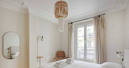 Authentic apartment - 3BR/8P - Clignancourt