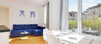 Cozy Apartment 2Bdr/5P - in the Heart of Suresnes