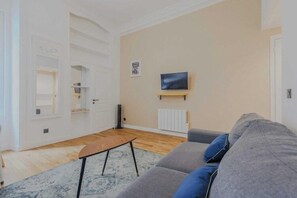 Smart TV, fireplace, offices