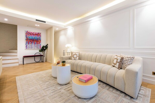 Téléviseur connecté, bureau