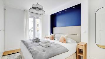 2 bedrooms, desk, iron/ironing board, free WiFi