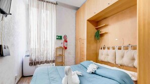 Unclassified image, 4 of 15, button - Mini Suite in Borgo Pio (Roma)