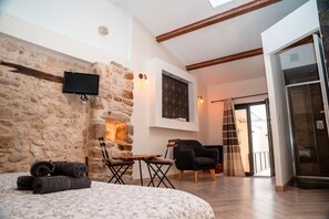 5 Schlafzimmer, Bügeleisen/Bügelbrett, WLAN, Bettwäsche