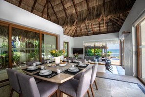 Dining - Casa del Mar, Beachfront Pool, Gym & Ocean Views (Cruz de Huanacaxtle)