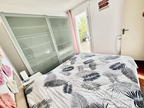 2 chambres, bureau, fer et planche Ă repasser, Wi-Fi gratuit