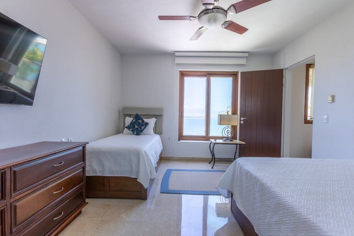3 Schlafzimmer, Bügeleisen/Bügelbrett, WLAN, Bettwäsche