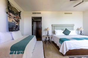 3 bedrooms, iron/ironing board, WiFi (surcharge), bed sheets