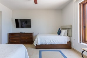 Unclassified image, 3 of 33, button - Punta Esmeralda Oceanview Penthouse, Beach & Pool (Cruz de Huanacaxtle)
