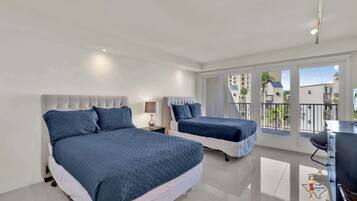 4 bedrooms, iron/ironing board, free WiFi, bed sheets