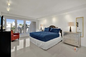 4 bedrooms, iron/ironing board, free WiFi, bed sheets - Oceanfront Condo, Pools and Hot Tubs (South Padre Island)