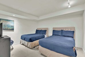 4 bedrooms, iron/ironing board, free WiFi, bed sheets