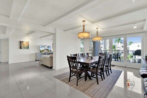 Interior - Oceanfront Condo, Pools and Hot Tubs (South Padre Island)