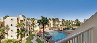 Oceanfront Condo, Pools and Hot Tubs