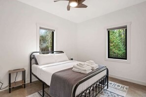 4 chambres, lit de bébé portatif, accès au Wi-Fi (inclus)